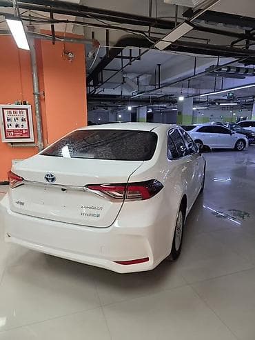 Toyota Corolla: 2021 г., 1.8 л, Вариатор, Гибрид, Седан — 5
