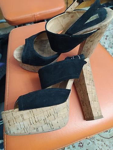 Женская обувь: Продаю босоножки,чистая замша, размер 37,удобная колодка, смотрятся — 8