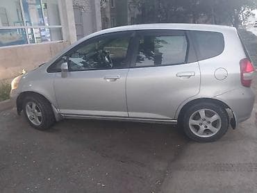 Honda: Honda Fit: 2002 г., 1.3 л, Вариатор, Бензин, Хэтчбэк — 4