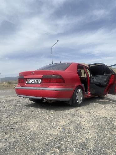 мазда 313: Mazda 626: 1998 г., 2 л, Механика, Бензин, Седан — 5