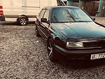 капот кобальт: Volkswagen Vento: 1993 г., 1.8 л, Механика, Бензин, Седан — 2