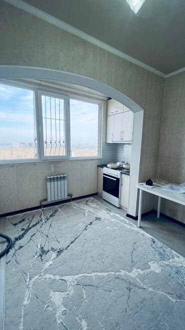 срочно продаётся 1 комнатная квартира в районе шлагбаум по улице кенсуйская 17: 1 комната, 45 м², 106 серия улучшенная, 9 этаж, Евроремонт — 12