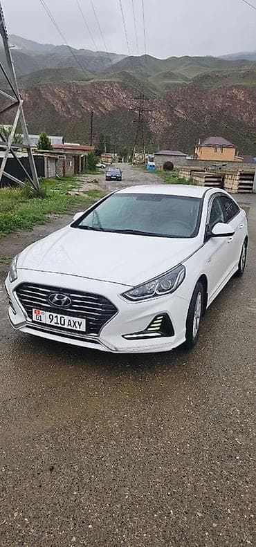 Hyundai Sonata: 2018 г., 2 л, Автомат, Газ, Седан