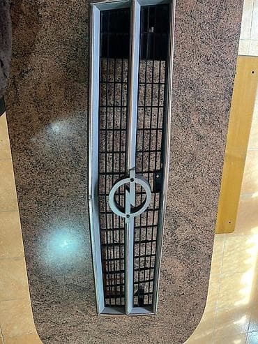 Решетка радиатора Opel Оригинал