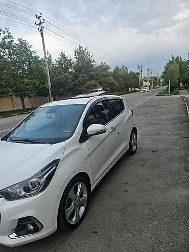 leksus gs: Chevrolet Spark: 2015 г., 1 л, Автомат, Бензин, Хэтчбэк — 5