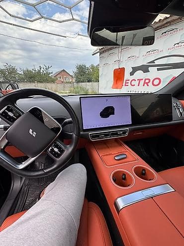 Продажа авто: Lixiang L6: 2024 г., Гибрид, Кроссовер — 4