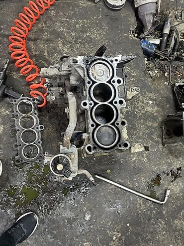 Продам мотор r18a Хонда сивик 1.8 Пробило прокладку гбц сам мотор