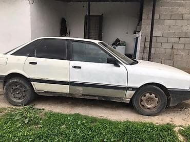 Audi 80: 1988 г., 1.8 л, Механика, Бензин, Седан