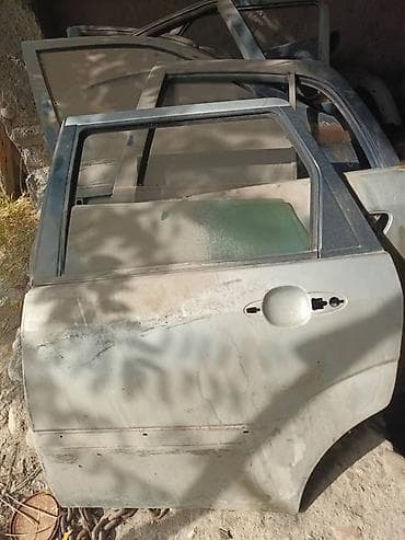 дверь нива: Двери б/у honda accord ford focus nexia audi 100 opel нива Только — 7