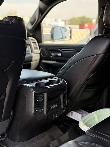 фаркоп на 570: RAM 1500 Rebel 4x4, белый пикап - Мощный полноразмерный пикап с — 8
