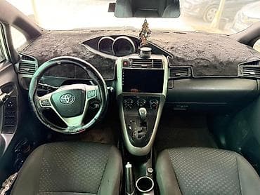 lada prior: Toyota Verso: 2009 г., 1.8 л, Вариатор, Бензин, Минивэн — 4