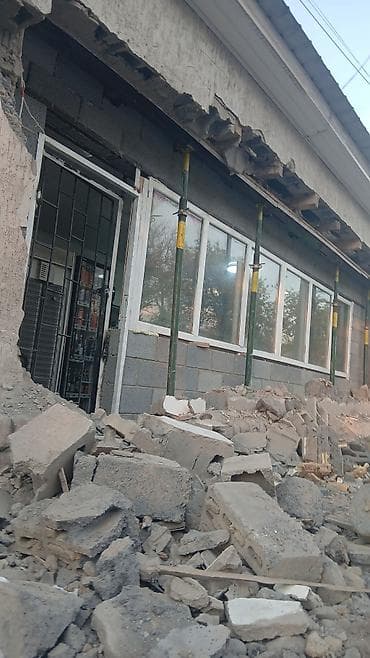 Демонтаж и вывоз строительного мусора - Профессиональный разбор стен