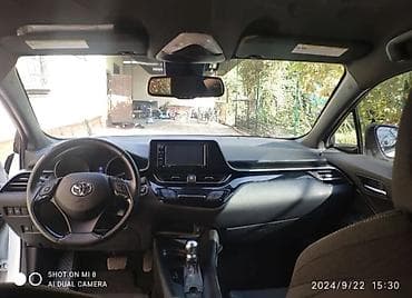 4runner 2017: Toyota C-HR: 2018 г., 2 л, Вариатор, Бензин, Кроссовер — 10