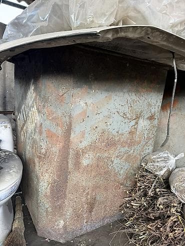 ящик для корма: Материал: Сталь, 1000 л — 1