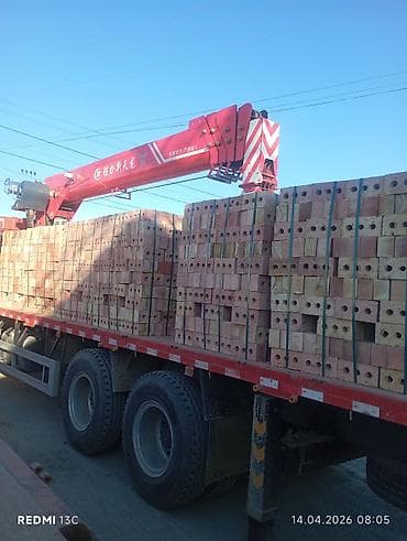 snap on: Огнеупорные шамотные кирпичи с круглыми сквозными отверстиями, марка — 3