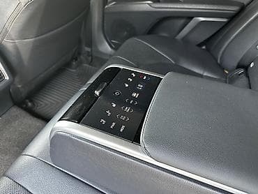byd e2 2022: Toyota Camry: 2023 г., 2.5 л, Вариатор, Бензин, Седан — 9