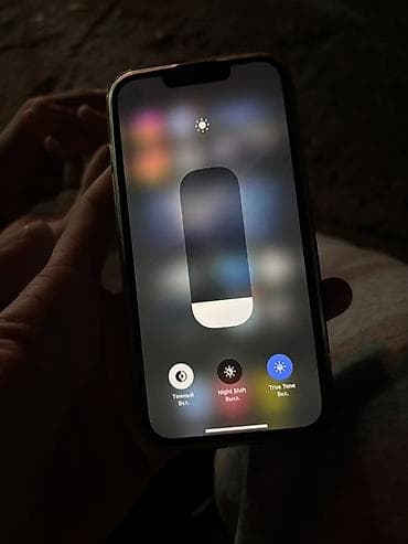 ips 24: IPhone 13 Pro, Alpine Green — 5