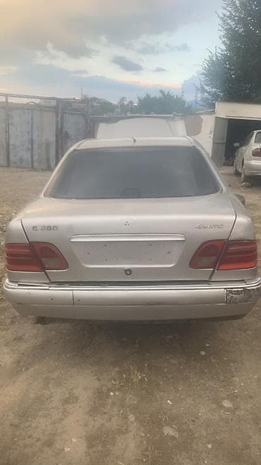 экран е34: Mercedes-Benz E-Class: 1997 г., Автомат, Бензин, Седан — 6