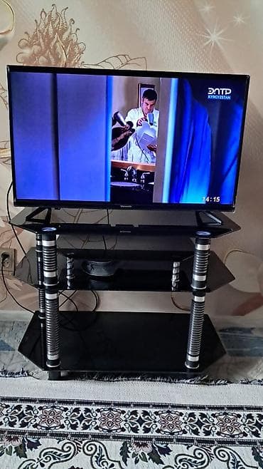 Тумба и подставка для телевизора, Б/у, Напольная, Стекло, Самовывоз, цвет - Черный