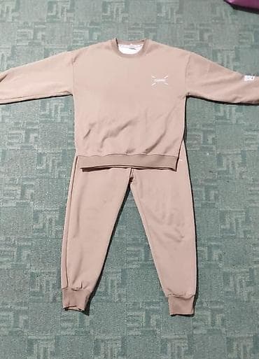 Спортивный комплект одежды - Бежевый костюм: свитшот с круглым