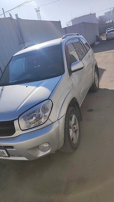 Toyota RAV4: 2004 г., 2 л, Автомат, Бензин, Кроссовер