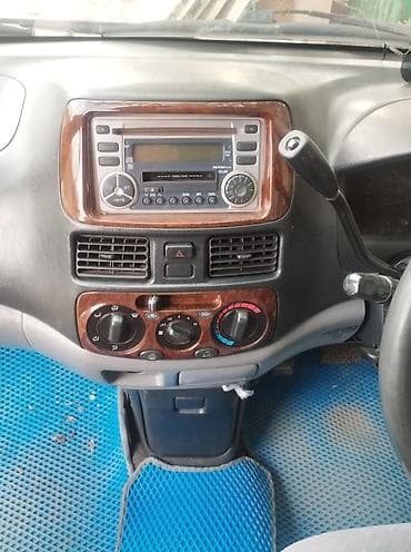 Продажа авто: Toyota Raum: 2002 г., 1.5 л, Автомат, Бензин, Универсал — 10