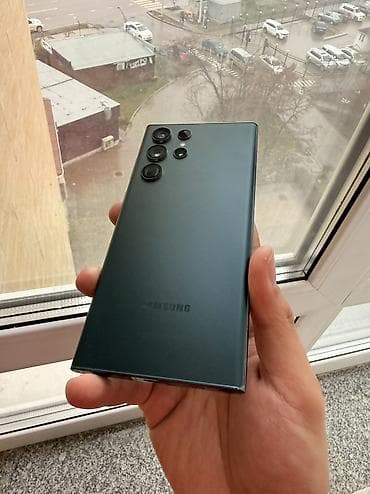 Samsung Galaxy S22 Ultra, Б/у, 256 ГБ, цвет - Зеленый, 1 SIM, eSIM