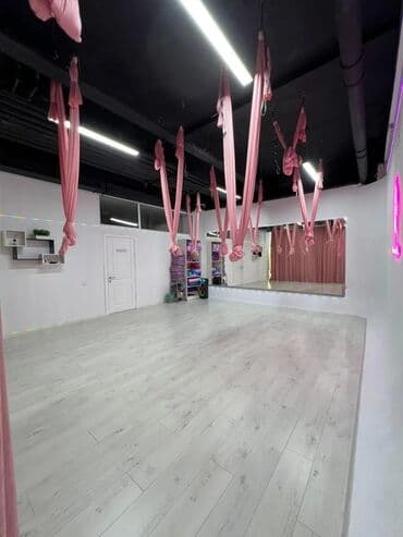 помещение для аренды: Сдаю Офис, 69 м², В жилом комплексе, С оборудованием, С отдельным сан узлом — 2