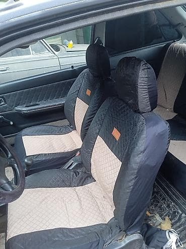 Mazda: Mazda 323: 1985 г., 1.5 л, Механика, Бензин, Хэтчбэк — 2