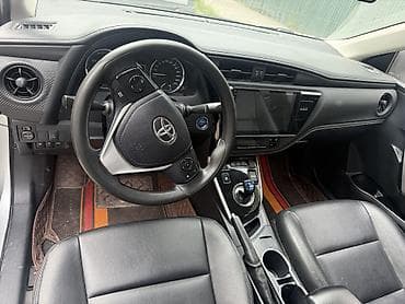 Toyota Levin: 2020 г., 1.8 л, Гибрид, Седан