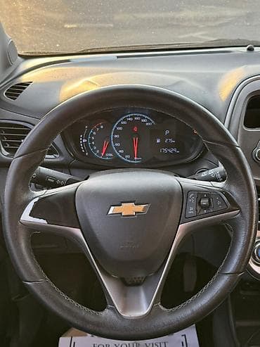 купить шевроле: Chevrolet Spark: 2018 г., 1 л, Вариатор, Бензин, Хэтчбэк — 9