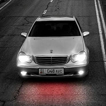 Mercedes-Benz C-Class: 2001 г., 2 л, Автомат, Газ, Седан — 1