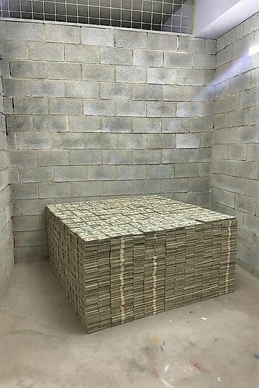 с хранения: Продается кладовая 8,3кв.м Пустая без полок Тех.паспорт имеется — 1
