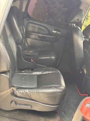 авто выхлоп: Cadillac Escalade: 2006 г., 6.2 л, Автомат, Газ, Внедорожник — 9