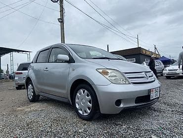 Унаа сатуу: Toyota Ist: 2003 г., 1.3 л, Автомат, Бензин, Хетчбек — 2