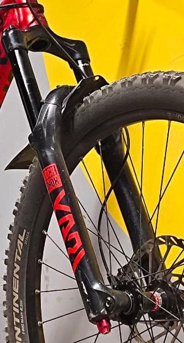 вилка 27 5: Срочно продам вилку Rockshox yari(rc)2021 27.5(можно попробовать 29) — 1