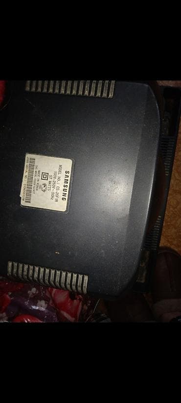 ТВ-приёмники с кинескопом (CRT) 1) Samsung CS-20F1R - Диагональ: 20"