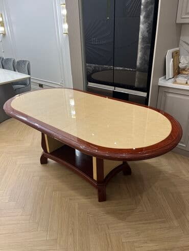 столешница на: Обеденный стол в классическом стиле Прочный и элегантный обеденный — 1