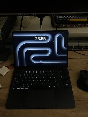 MacBook Air m2
Цвет: темно-синий. 
Циклов: 325
АКБ: 93%