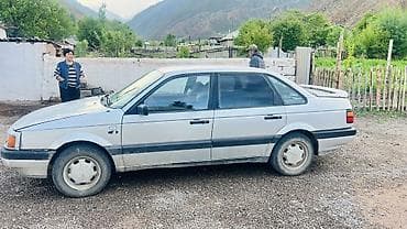 пульверизатор для мойки машины: Volkswagen Passat: 1998 г., Седан — 2