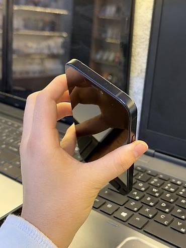 apple iphone 4: IPhone 12, Б/у, 64 ГБ, Midnight, Зарядное устройство, Защитное стекло, Чехол, В рассрочку, 81 % — 3