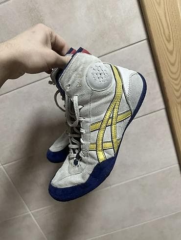 Борцовки Asics - Модель: Asics (артикул на ярлыке: 1081A065) -