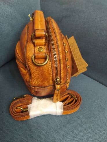 сумка ручной работы из натуральной кожи: Продаю классную мимишку, прекрасная сумочка кросбоди круглая диаметром — 9