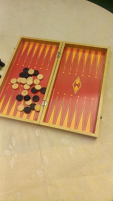 Шлемы: Шахматы и нарды в одной коробке. большая доска все фигуры родные — 4