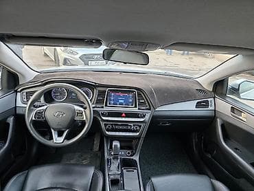 bmw 520i: Hyundai Sonata: 2020 г., 2 л, Автомат, Газ, Седан — 8