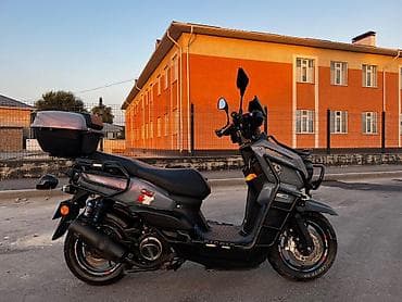 Скутеры: Скутер (Adventure-style) 150–200 см³, автомат (CVT) Особенности и — 3
