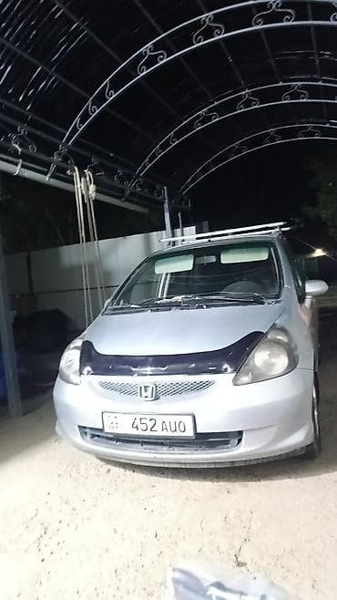Продажа авто: Honda Jazz: 2003 г., 1.3 л, Автомат, Бензин, Хэтчбэк — 3