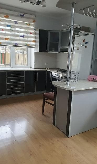 аренда клубника: 300 м², 6 комнат — 10