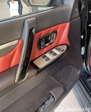 шумо и вибро изоляция: Mitsubishi Pajero: 2009 г., 3 л, Типтроник, Бензин, Внедорожник — 17