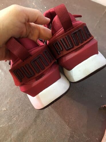 свадебное платье для беременных напрокат: Кроссовки, 38.5, Puma, Б/у, Платная доставка, Самовывоз — 2